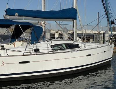 View detailed information about Auckland bareboat charter yacht  Shard - Beneteau 40